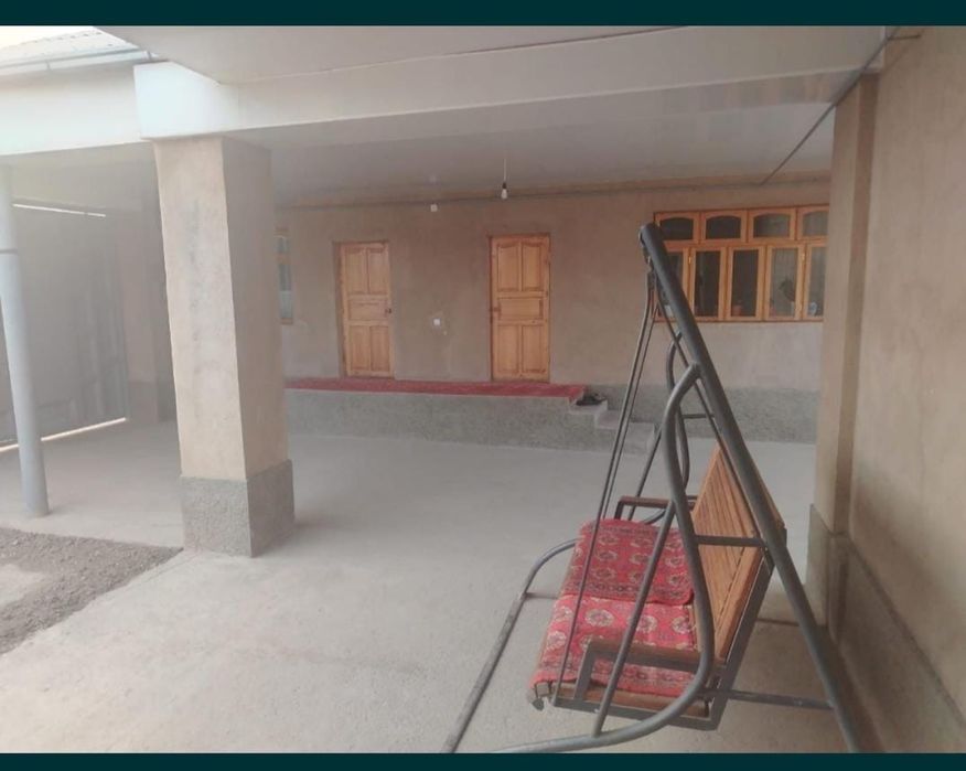 Уй сотилади. Бустонлик тумани Корабой кишлоги(Абай)Найман кучаси 27 уй