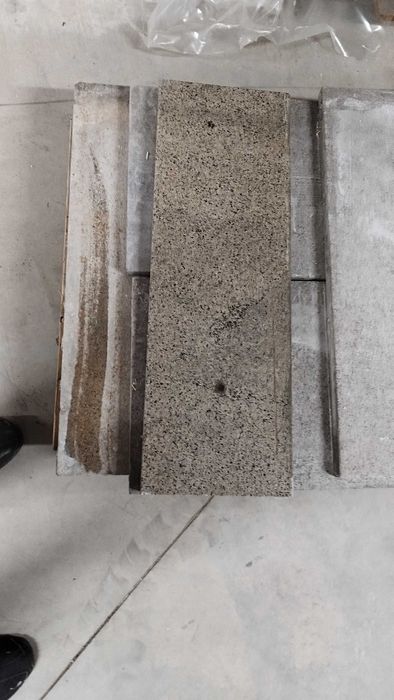 Гранитни плочи от български гранит 27 - 40/80/3