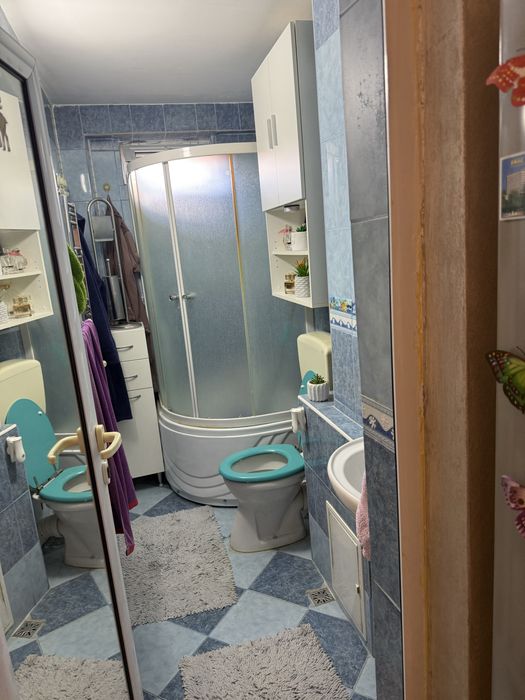 Vand Apartament mobilat !