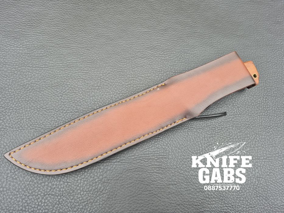 Уникален комплект от два ножа-масивен и компактен  в една кания,LN437