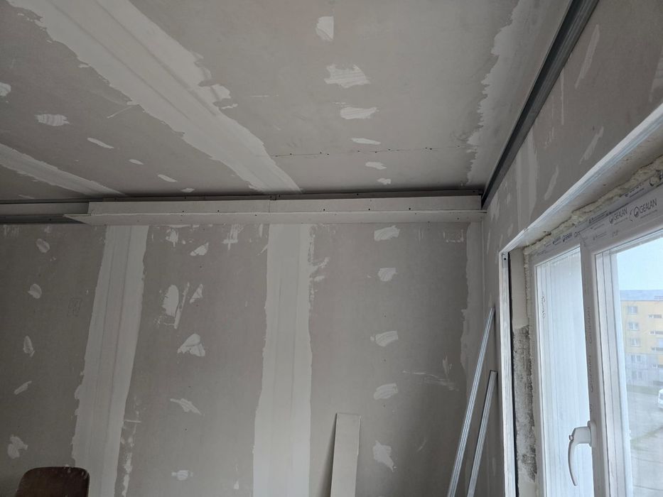 Renovări  case , apartamente , exterioare , electrica