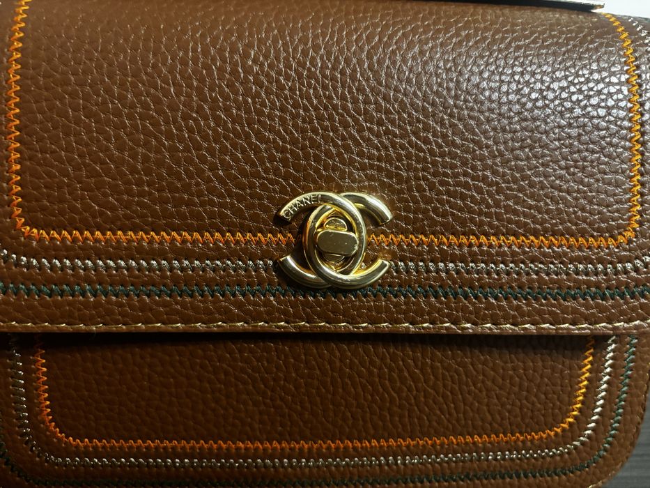 Geanta Chanel , culoare maro , calitate superioara