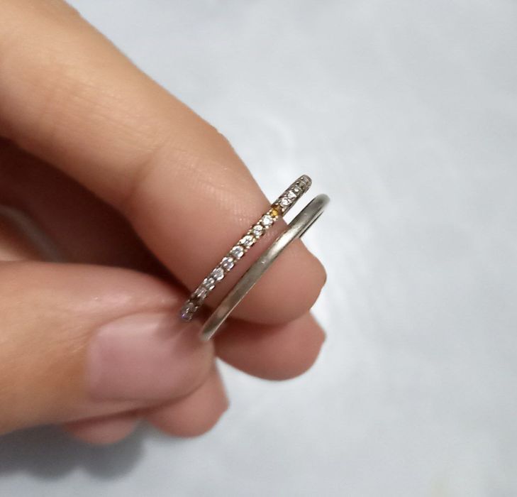 Продаётся кольцо серебро