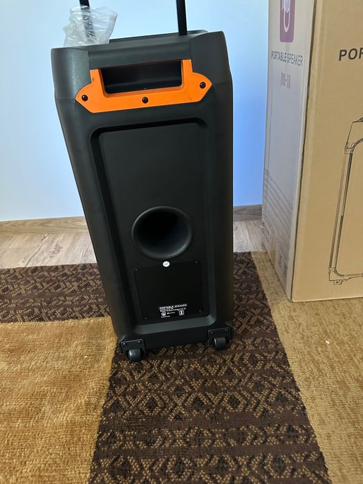 Vand Boxa Portabila !