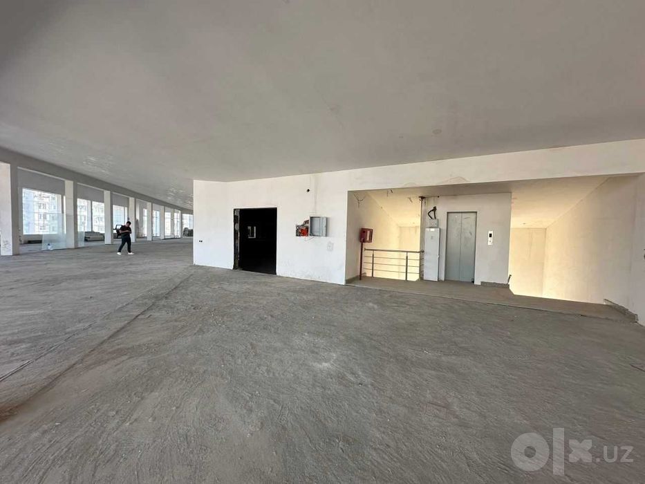 Продажа Коммерческое помещение 1500м² 4 этаж Паркентский Макро 1 линия