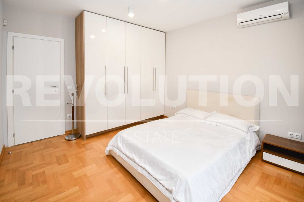 Дава се под наем Къща в София, Център - 318 кв.м за 1700 € - Снимка #9