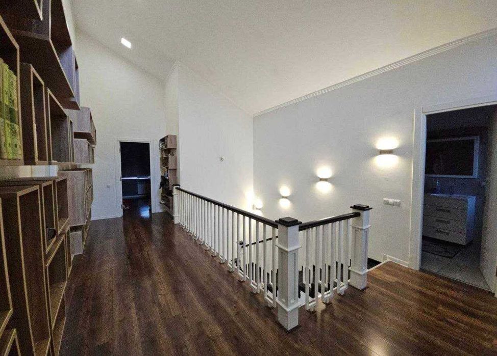 Продается Компактный ДОМ  2,8 сотки Циолковский, Мирзо Улугбекский р-н