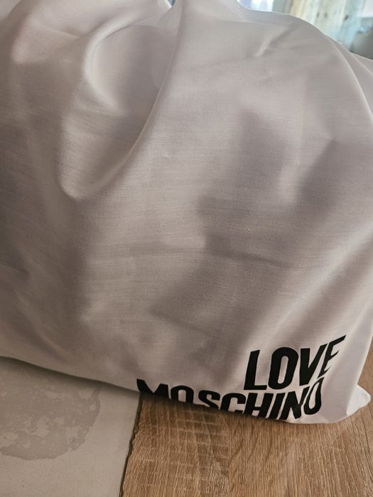 Love Moschino Дамска Чанта Оригинал