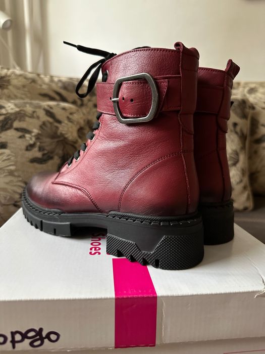 Нови дамски боти в цвят бордо - 37