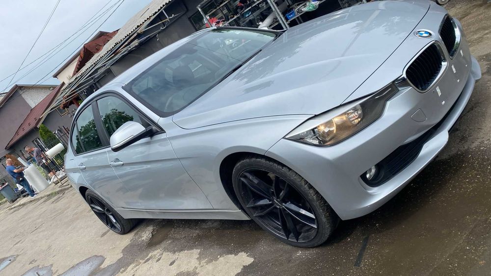 Dezmembrez BMW F30 2.0 D an 2013 cod motor N47
