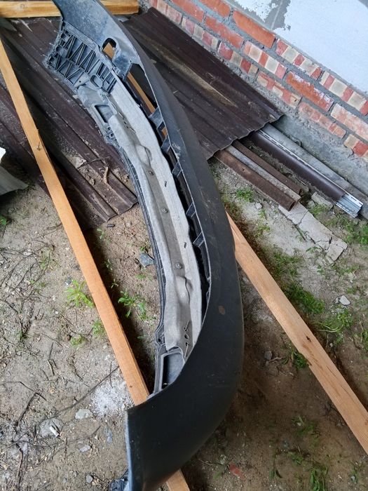 Продам бампер на Ауди а6 с5