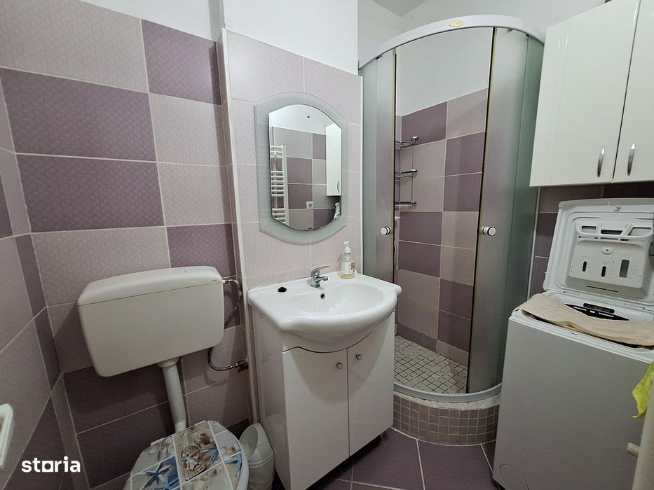 Apartament cu 2 camere| etaj intermediar| centrala proprie| Complexul