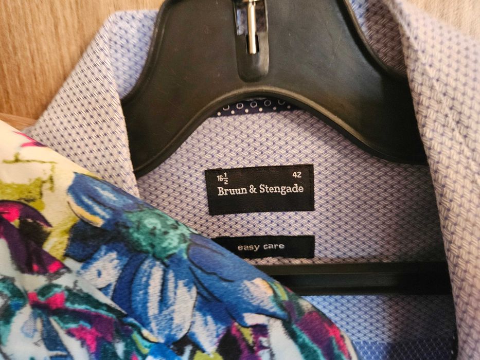 Сет  мъжки  ризи