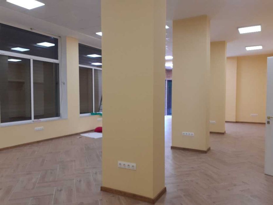 Магазин под наем в Центъра