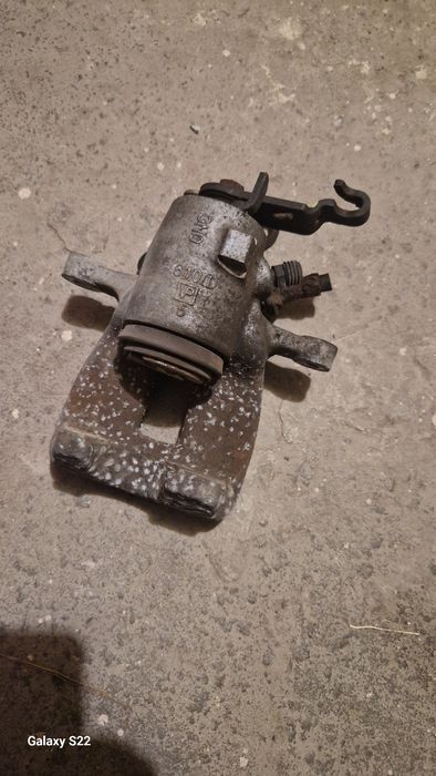 Спирачен апарат Голф 5 заден десен