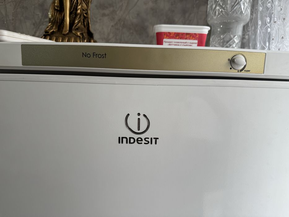 Морозильная камера Indesit