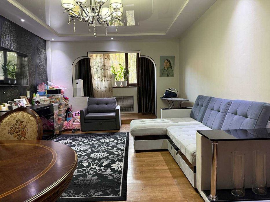 2-комнатная 83 м² в Банковском доме, 2 этаж, метро Шахристан`