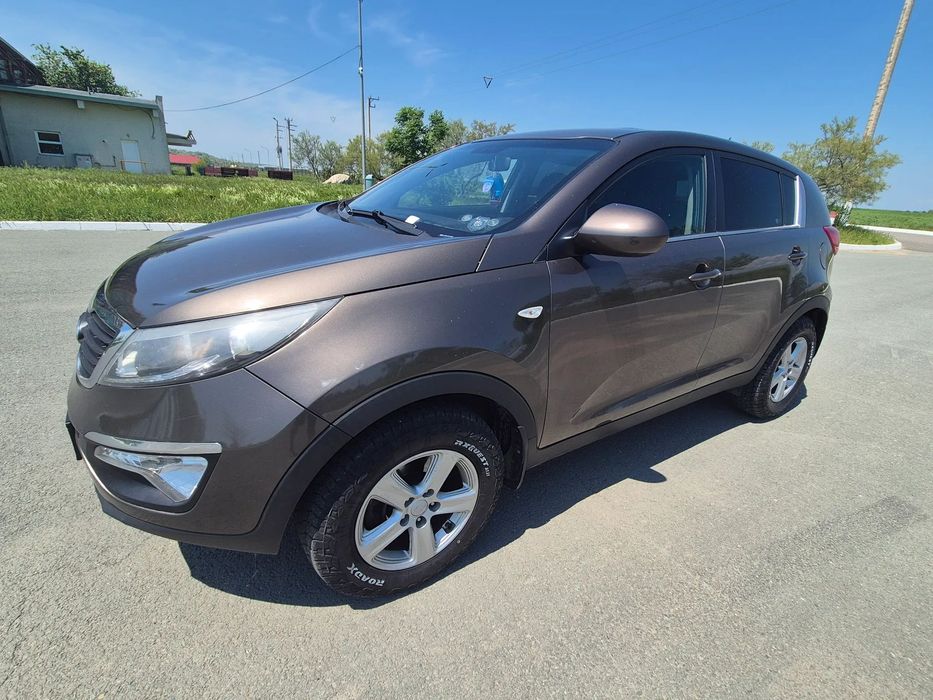 Kia Sportage Masina merge si arata impecabil