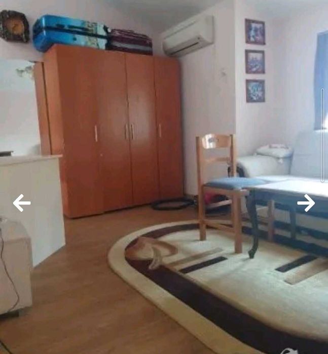 Атрактивен  имот.Самостоятелна къща-Два етажа(първият търговска площ).