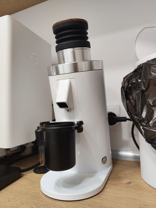 Кафемелачка DF64 Single Dose - Бяла (White) - Перфектно състояние