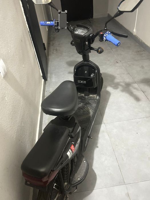 Продам электро скутер