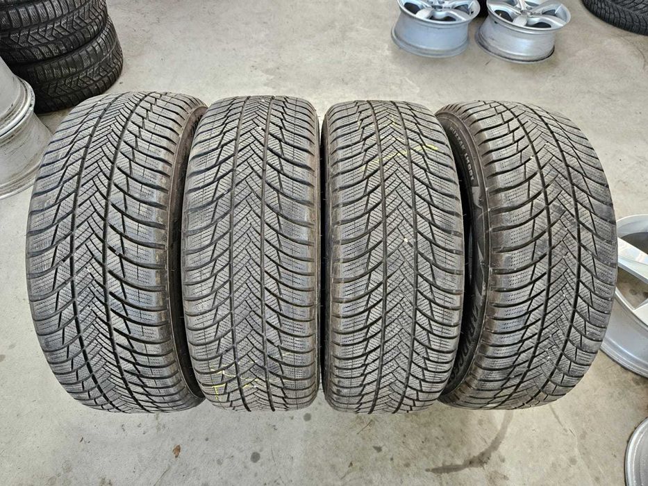 4 Anvelope IARNA 225.60.17 'Bridgestone' [dot 2022] ;stare foarte buna