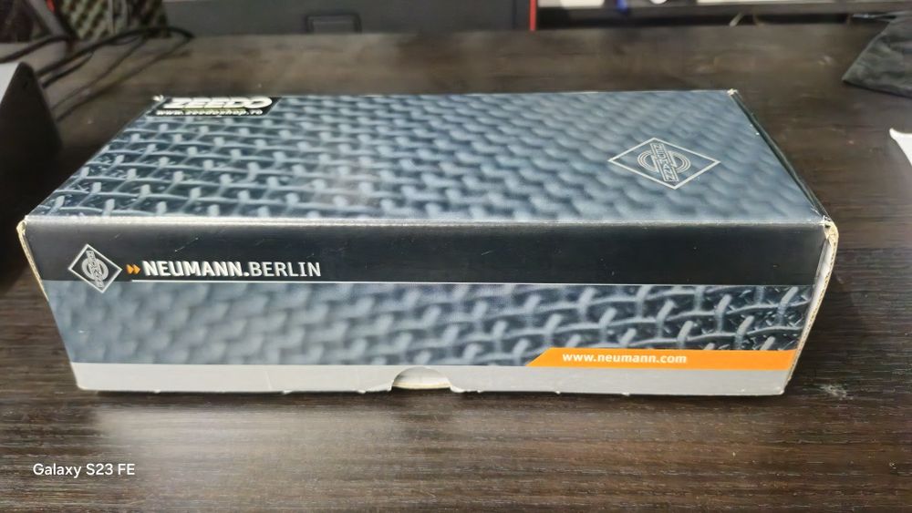 Vand microfon Neumann TLM 102