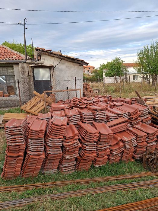 Продавам керемиди