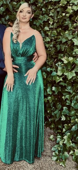 Rochie elegantă in stare foarte bună