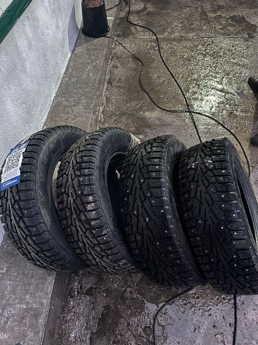 Автошины 215 /65/16 новые без пробега