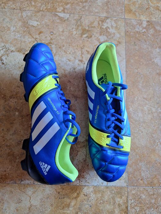 Vând ghete fotbal NOI Adidas 44nitrocharge3