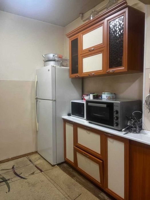 Гулобод 3комнатная на первом этаже 72м2