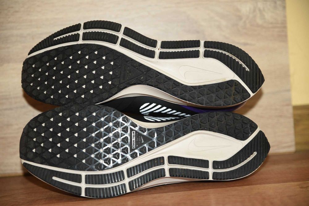 Nike оригинални мъжки маратонки. 45 номер,