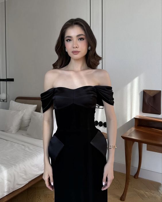 Шикарное платье от BERGAMO