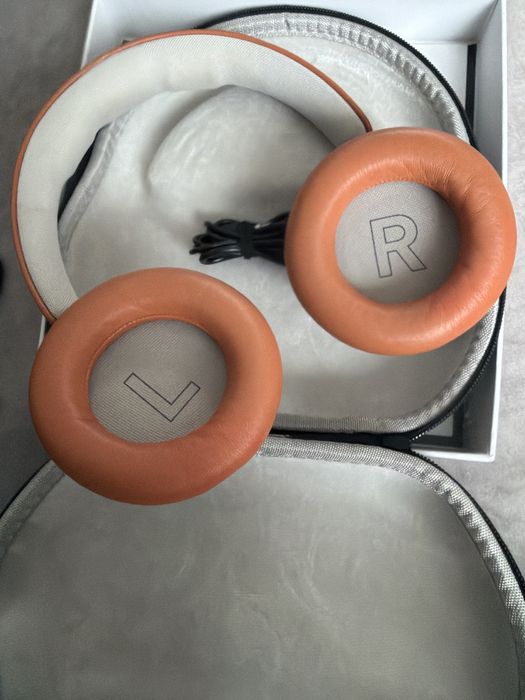 Наушники Beoplay HX wireless headphones