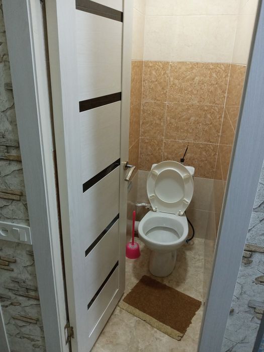 2-Хонали Уй сотилади