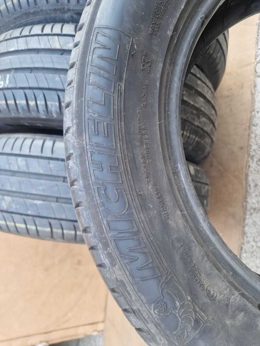 4 Michelin R17 215/65 Летни гуми  DOT1219