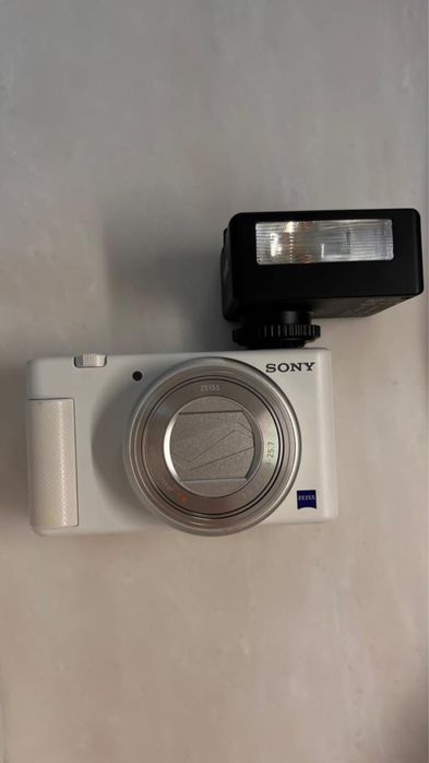Продам камеру Sony Zv1