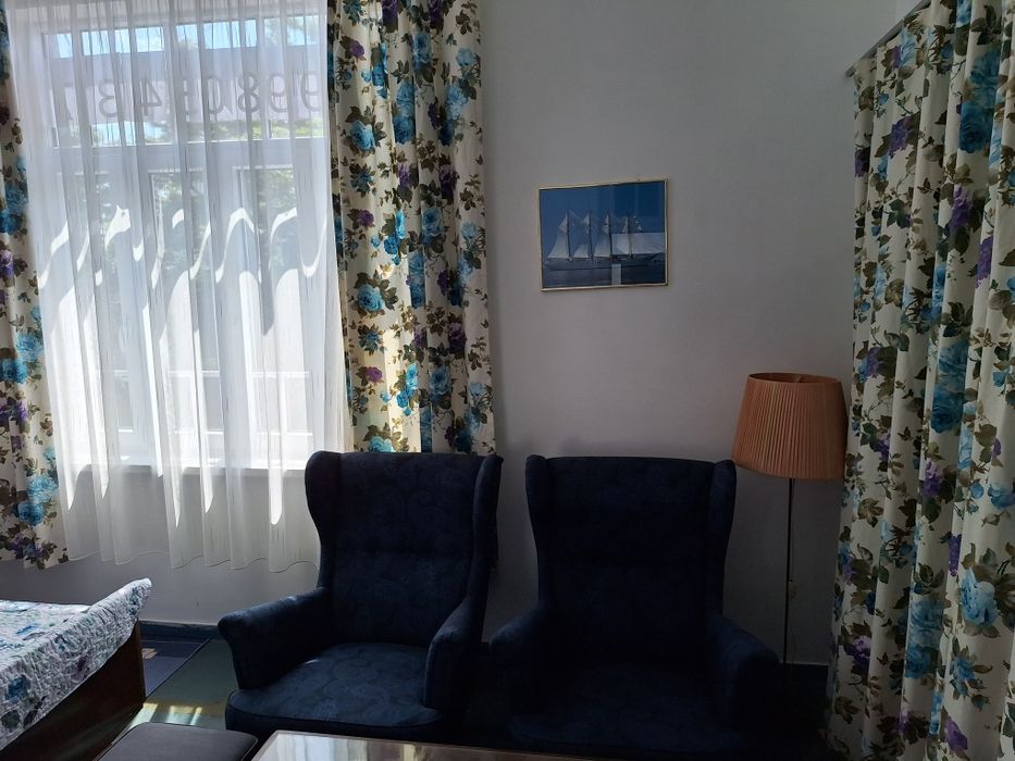 Продавам чисто нова холова гарнитура.