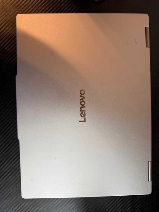 Lenovo Yoga 7 2-in-1 счупен дисплей