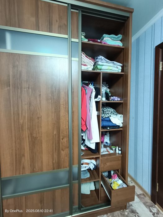 Шкаф с кроватью в продаже