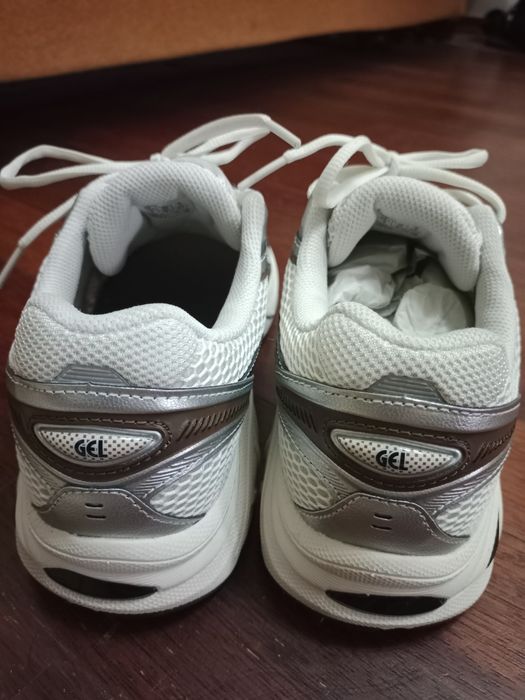 Кроссовки асикс, Asics 39 размер, оригинал с Европы.