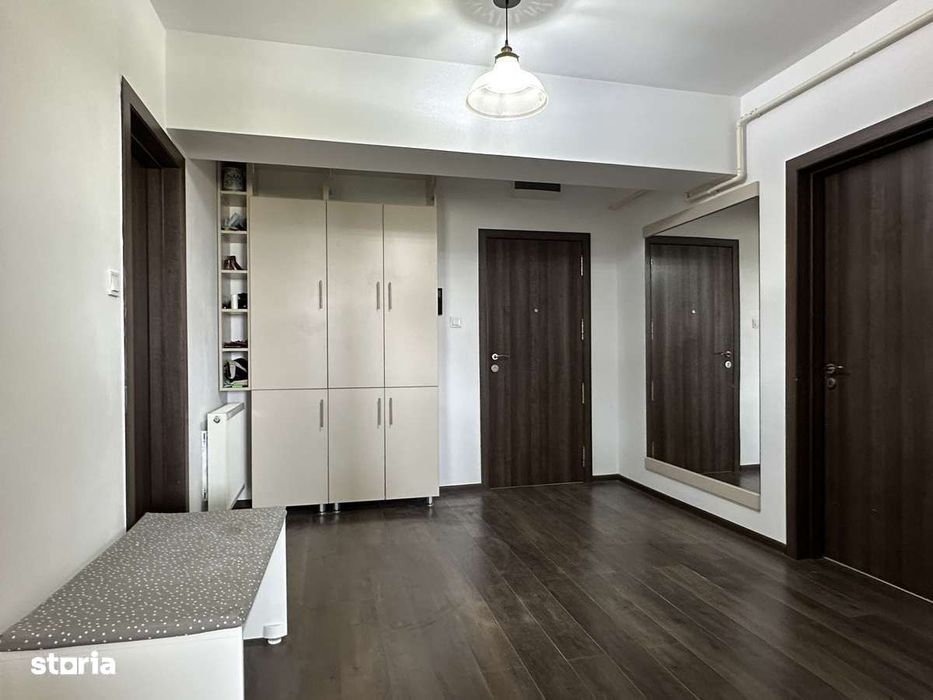 Persoană fizică - Apartament 3 camere complex rezidențial