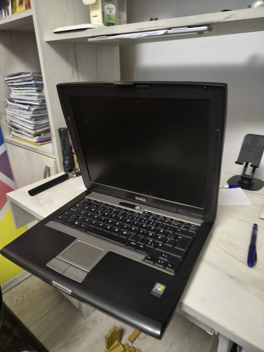 Laptop marca Dell