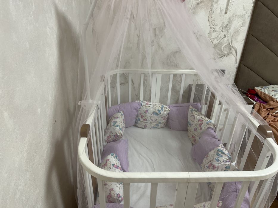 манеж и перенальный комод