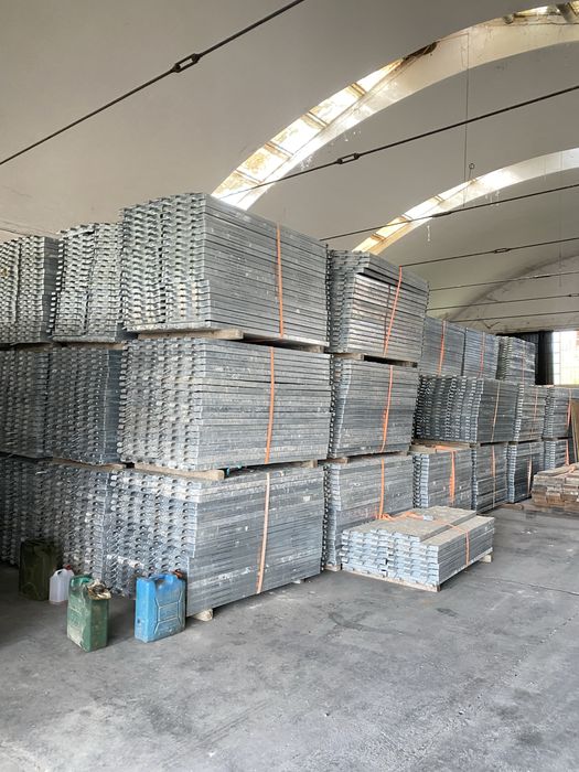 Inchiriez schela meralica