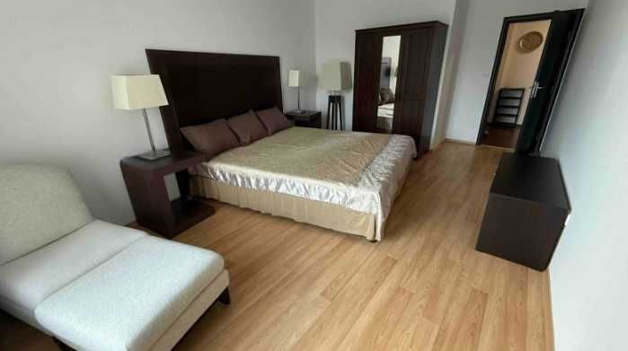 Дава се под наем Тристаен апартамент в София, Център - 95 кв.м за 800 € - Снимка #2