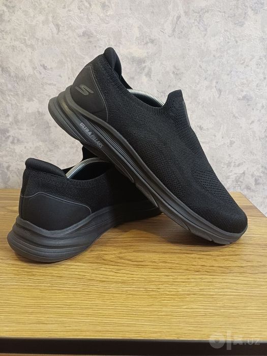 Оригинальные кроссовки Skechers