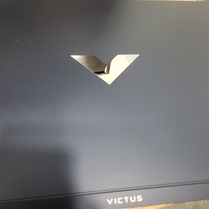 Hope Amanet P11-HP Victus 15/ ryzen 5 7th/ram 16gb/Ssd 1Tb/ RTX 2050 de 4gb