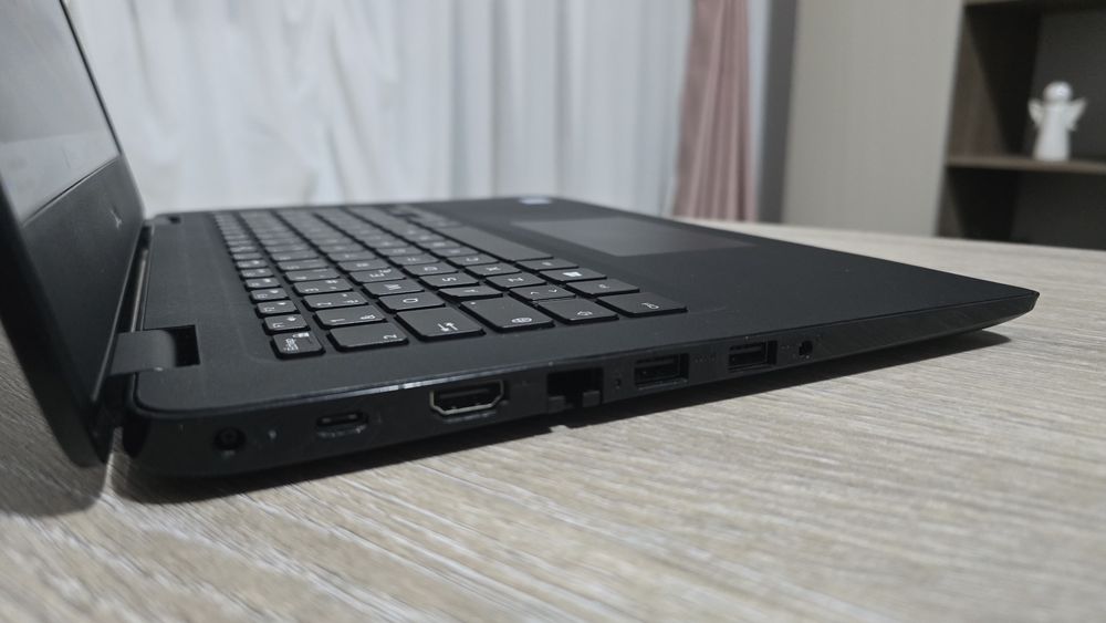 Laptop Dell i5gen8,16Gb ddr4, ssd 256Gb, displa14"HD, windows11pro